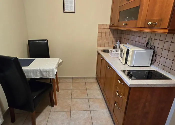 Bruckner Apartment *